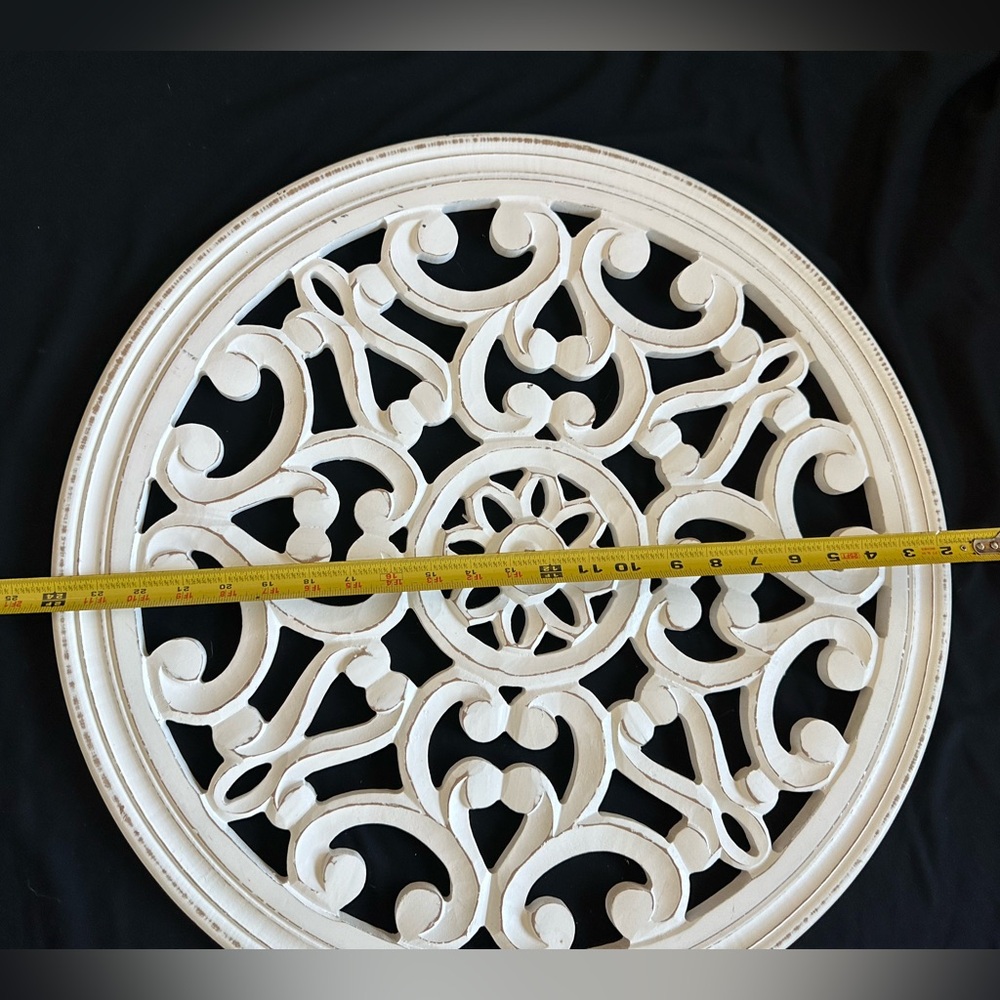 White Ornate Wall Decor 2 feet wide - Picture 13 of 16